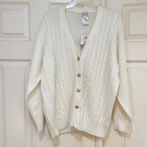 Vintage Bobbie Brooks Woman’s Large Cream Gold Buttons Cable Knit Chunky Sweater